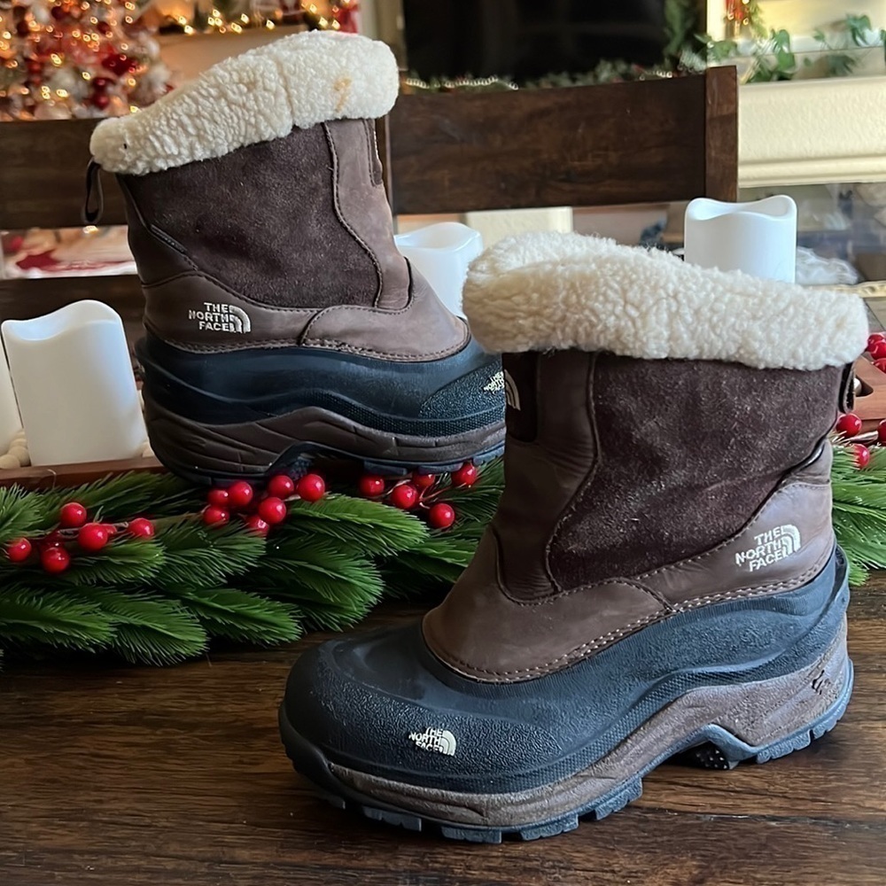 The North Face Women’s Primaloft Hydroseal Sherpa Fleece Lined Boots | size 7